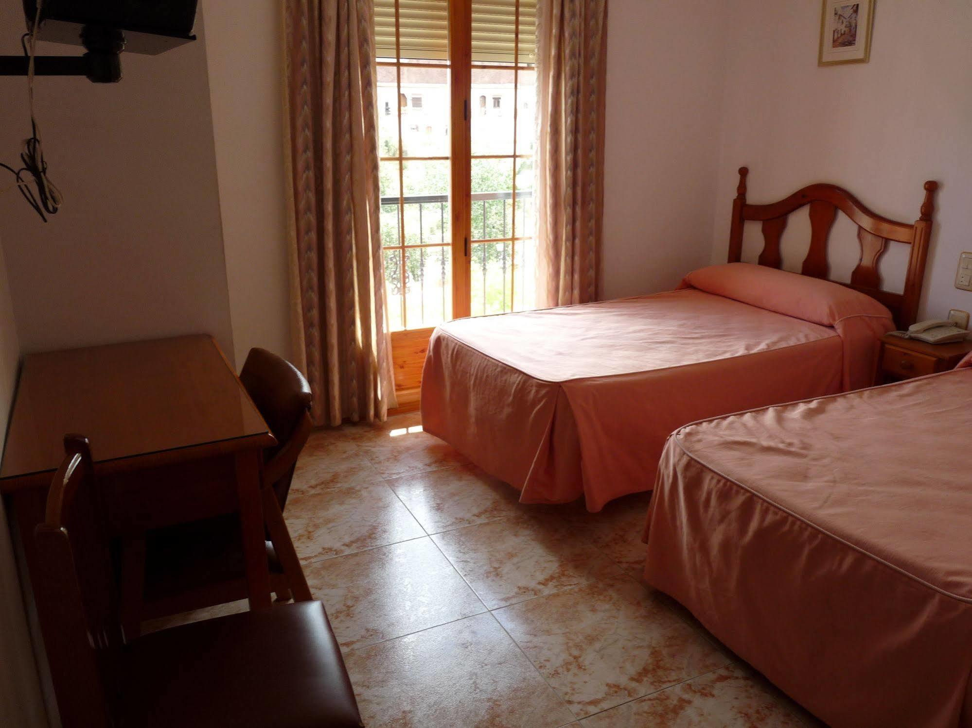 Hostal Rural Montual Los Baños エクステリア 写真